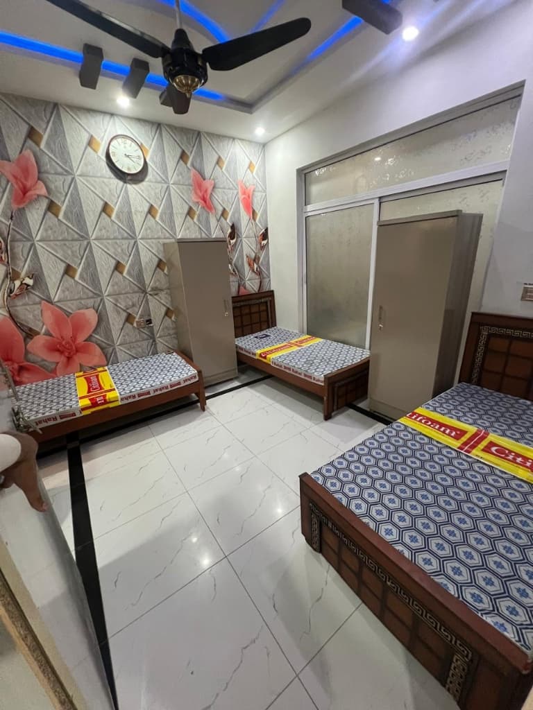 Three Seater Room at Students Shelter